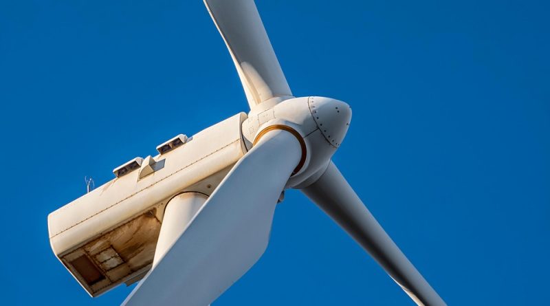 ‘Windmolens moeten verder van woningen’